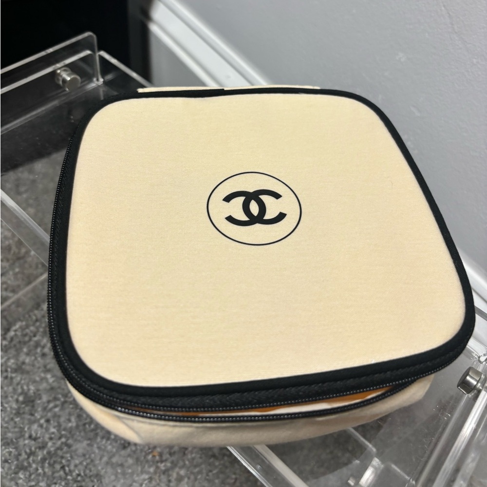 Chanel Beauty Makeup Bag/Pouch
